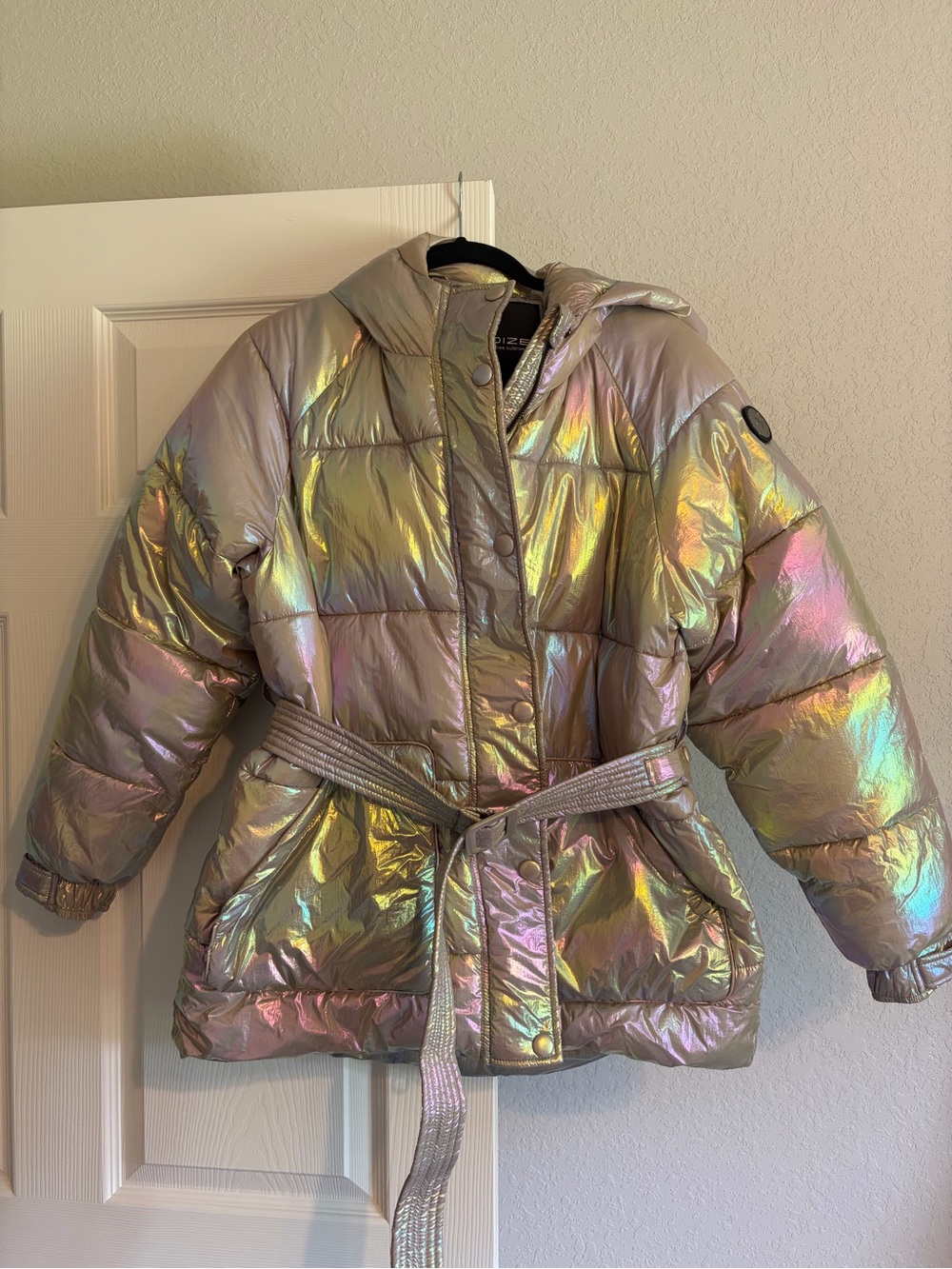 NOIZE Vegan Iridescent Puffer - Women’s Large, (flawed)